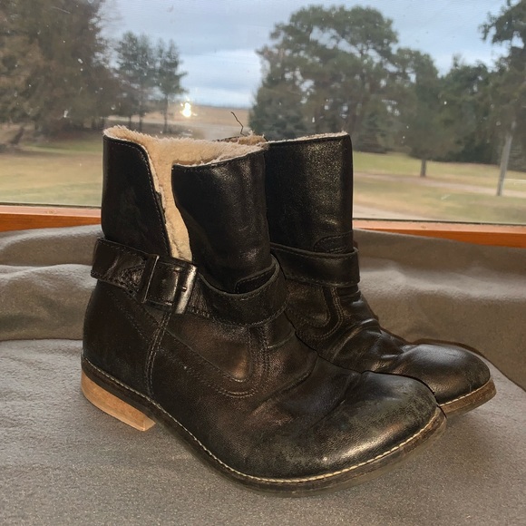 Aldo short black booties size 38 = sz 8 - Picture 2 of 7